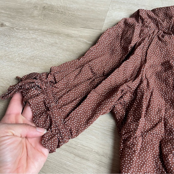 Abercrombie & Fitch Brown White Polka Dot V Neck Smocked Shirt Women's SZ M - Picture 5 of 6